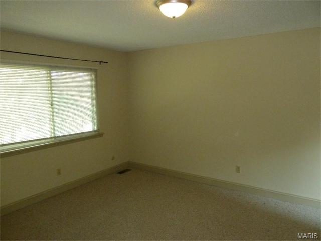 967 Cardello Dr, Ballwin, MO 63021 photo 23