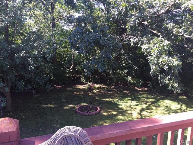 684 Rustic Vly, Ballwin, MO 63021 photo 5