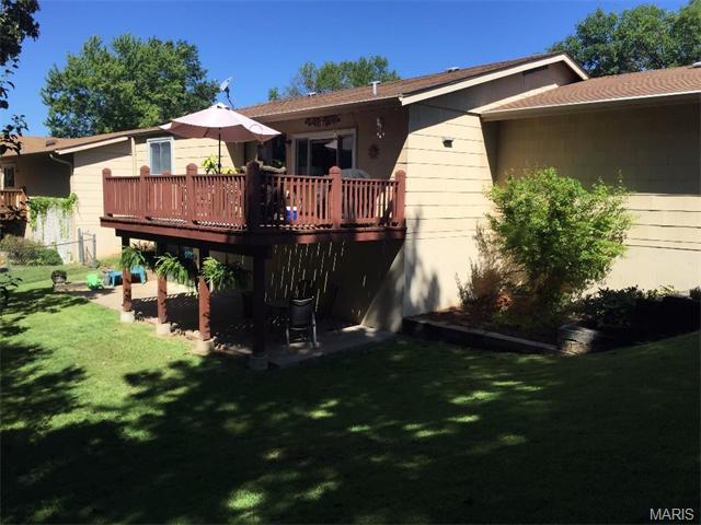 684 Rustic Vly, Ballwin, MO 63021 photo 3