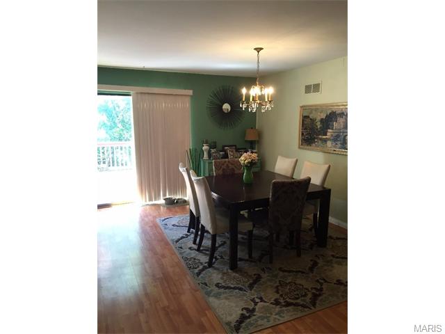 684 Rustic Vly, Ballwin, MO 63021 photo 8