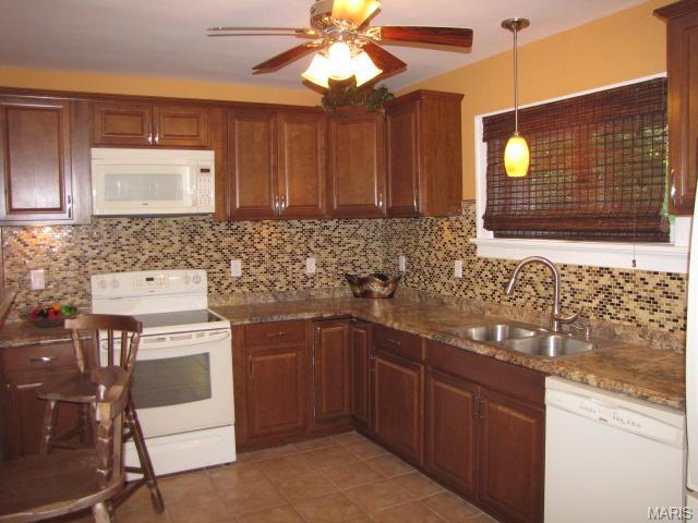24 Greendale Dr, Greendale, MO 63121 photo 14