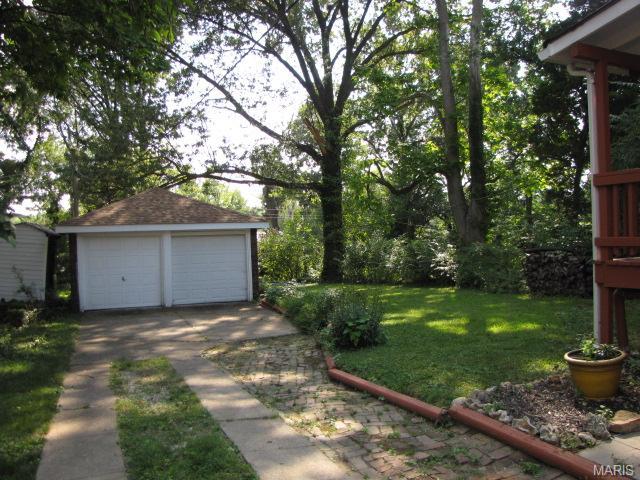 24 Greendale Dr, Greendale, MO 63121 photo 36