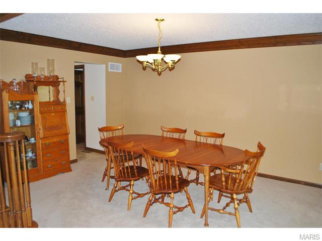 2590 Dunmore Cir, O'fallon, MO 63368 photo 15