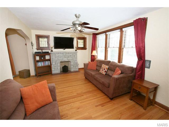 5251 Delor St, Saint Louis, MO 63109 photo 3