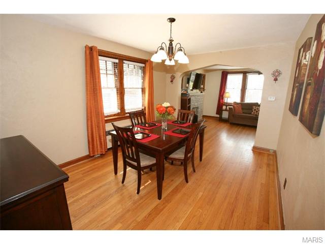 5251 Delor St, Saint Louis, MO 63109 photo 8