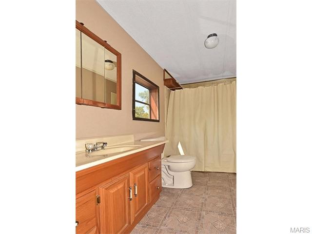 529 Bald Hill Rd, Eureka, MO 63025 photo 9