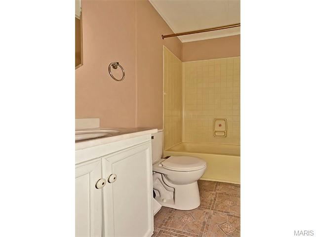 529 Bald Hill Rd, Eureka, MO 63025 photo 12