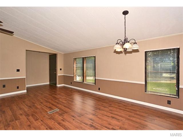 529 Bald Hill Rd, Eureka, MO 63025 photo 2
