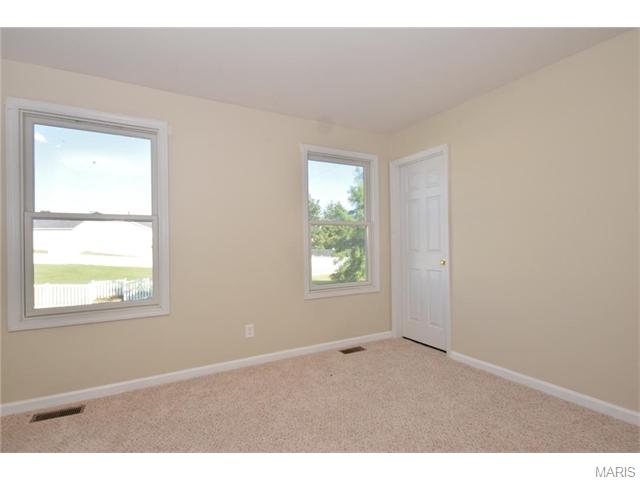 1200 Saint Matthew Ave, O'fallon, MO 63366 photo 5