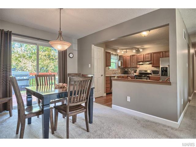 463 Talbert Ct, Ballwin, MO 63021 photo 5