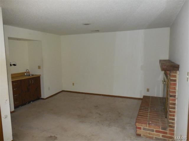636 Walnut Ridge Dr, Ballwin, MO 63021 photo 18