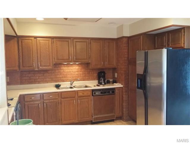 219 Hutchinson, Ellisville, MO 63011 photo 6