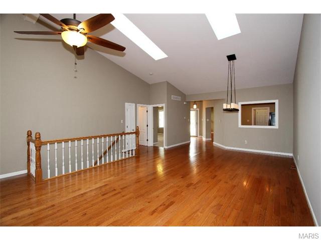 19 Shaelah, Weldon Spring, MO 63304 photo 3