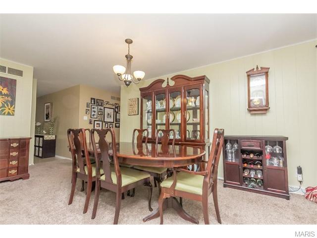 907 Brookvale Ter, Ballwin, MO 63021 photo 9