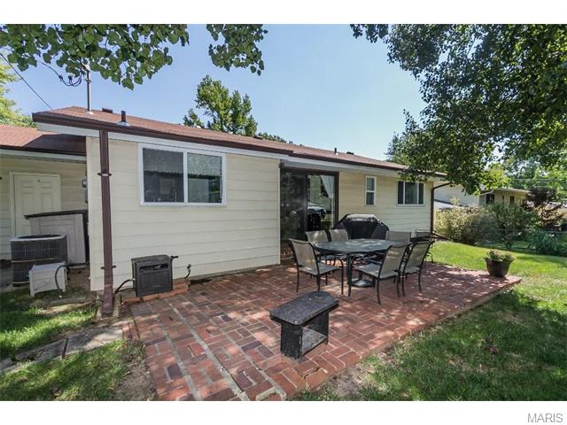 907 Brookvale Ter, Ballwin, MO 63021 photo 20