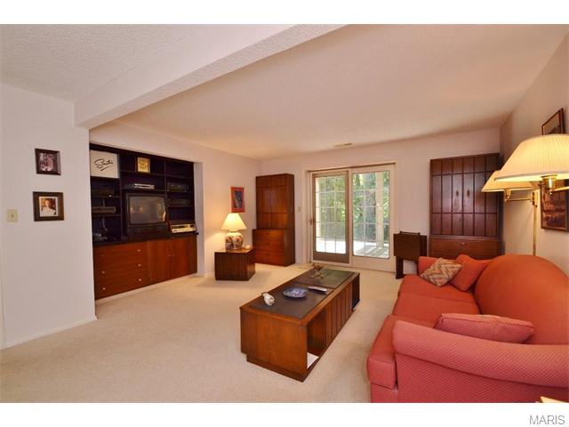 923 Imperial Pt, Ballwin, MO 63021 photo 15