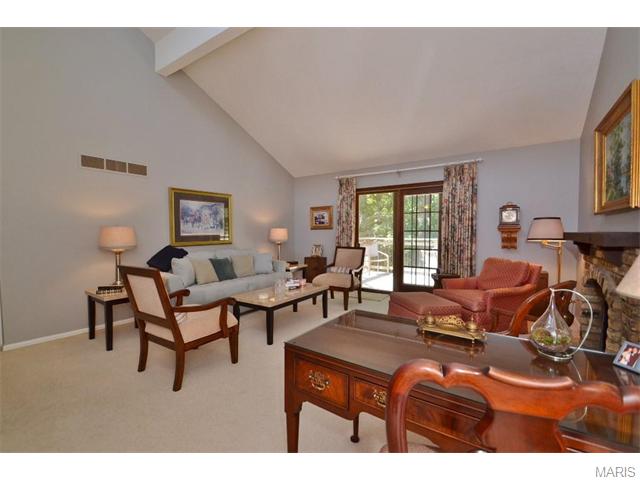 923 Imperial Pt, Ballwin, MO 63021 photo 11