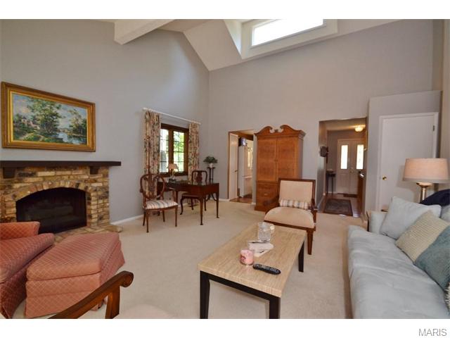 923 Imperial Pt, Ballwin, MO 63021 photo 9