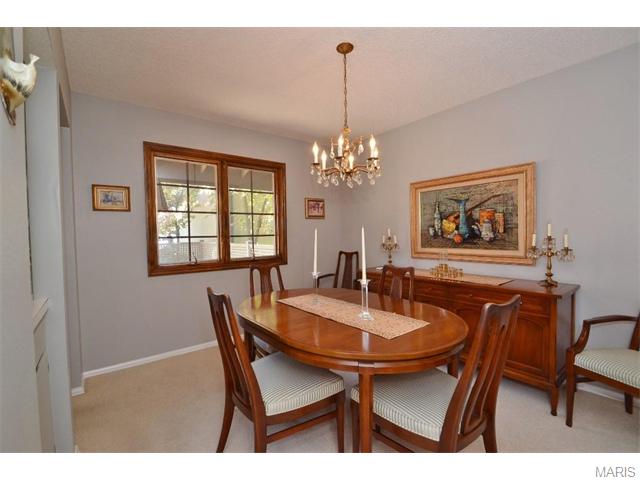 923 Imperial Pt, Ballwin, MO 63021 photo 5
