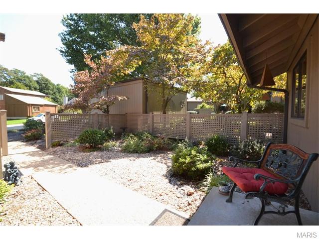 923 Imperial Pt, Ballwin, MO 63021 photo 3