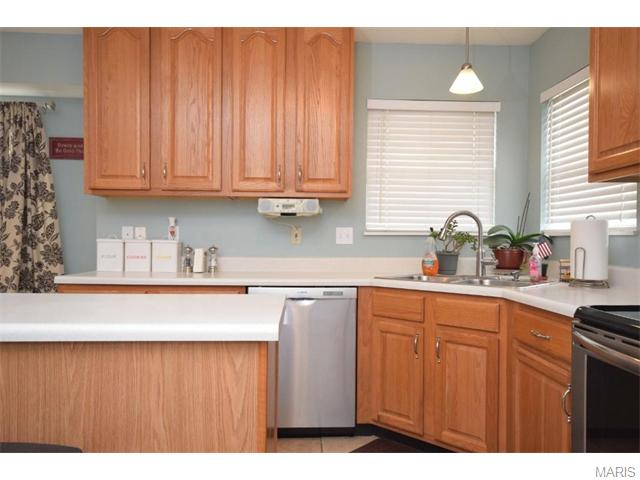 428 Winter Park Dr, O'fallon, MO 63366 photo 5