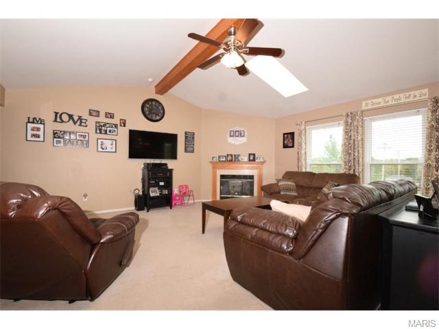 428 Winter Park Dr, O'fallon, MO 63366 photo 4