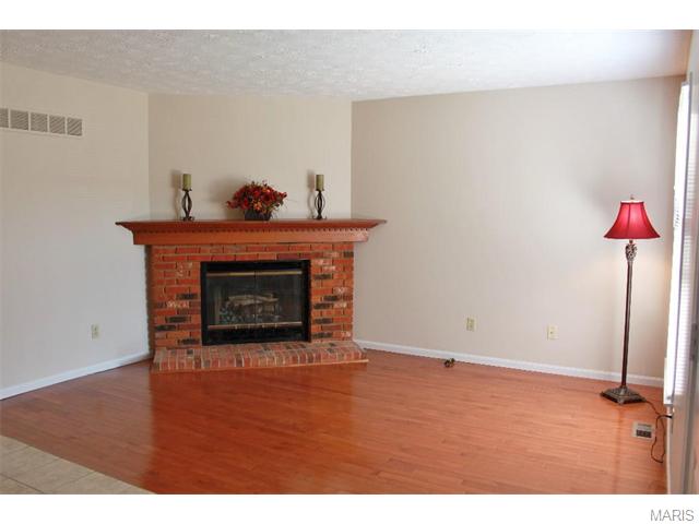 1342 Deerfield Ests, O'fallon, MO 63366 photo 6