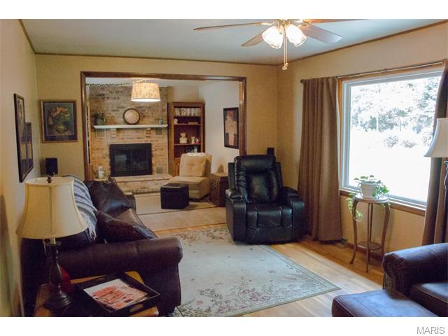 85 Willow Dr, Eureka, MO 63025 photo 3