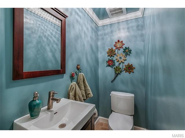 94 Frederick Ln, Glendale, MO 63122 photo 14