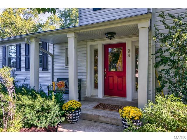 94 Frederick Ln, Glendale, MO 63122 photo 2