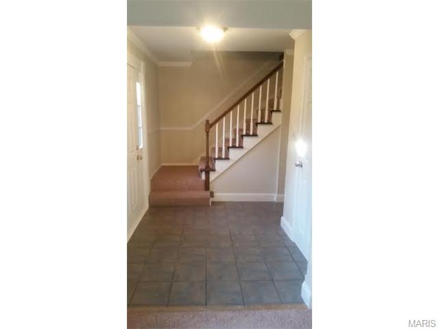 679 Crowsnest Dr, Ballwin, MO 63021 photo 11