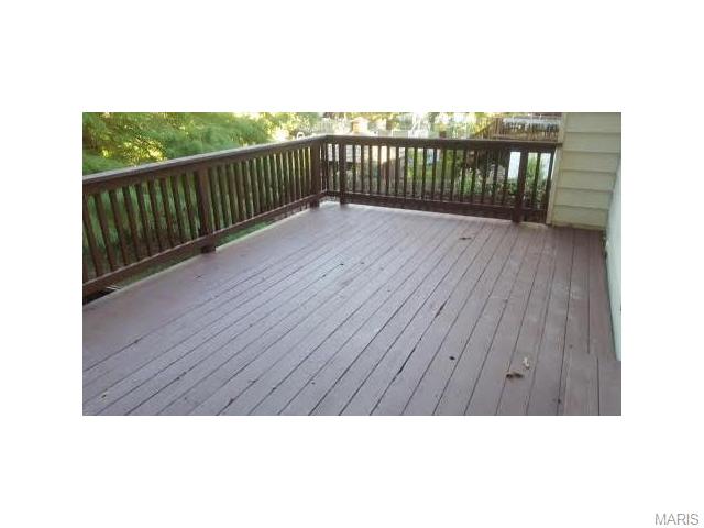 679 Crowsnest Dr, Ballwin, MO 63021 photo 21