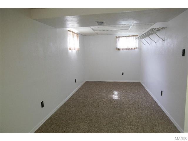 11037 Patsy Dr, Saint Louis, MO 63123 photo 11