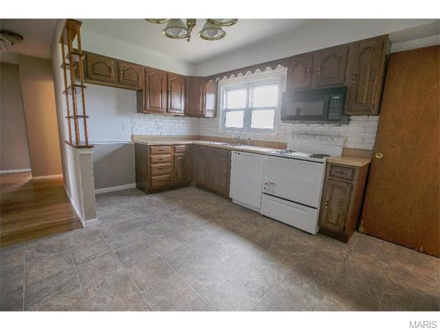 11037 Patsy Dr, Saint Louis, MO 63123 photo 7