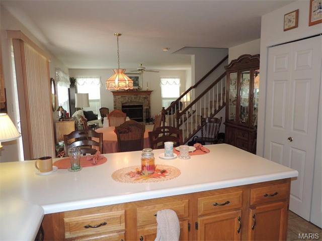 622 Cascade Lake Dr, Ballwin, MO 63021 photo 9