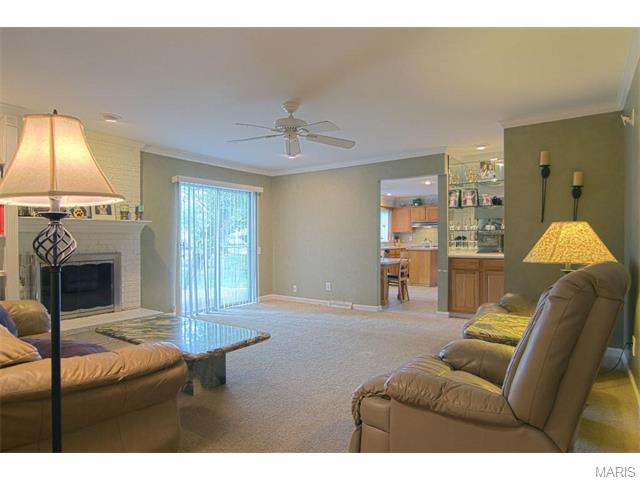 838 Bergquist Dr, Ballwin, MO 63011 photo 8