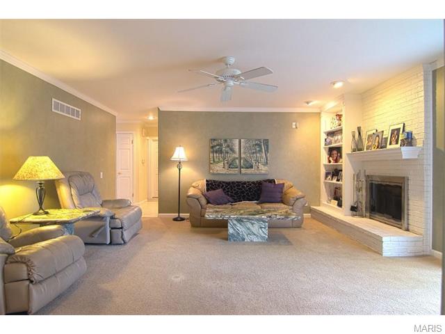 838 Bergquist Dr, Ballwin, MO 63011 photo 7