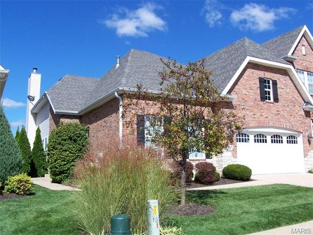807 Kingsgate Dr, O'fallon, MO 63368 photo 1