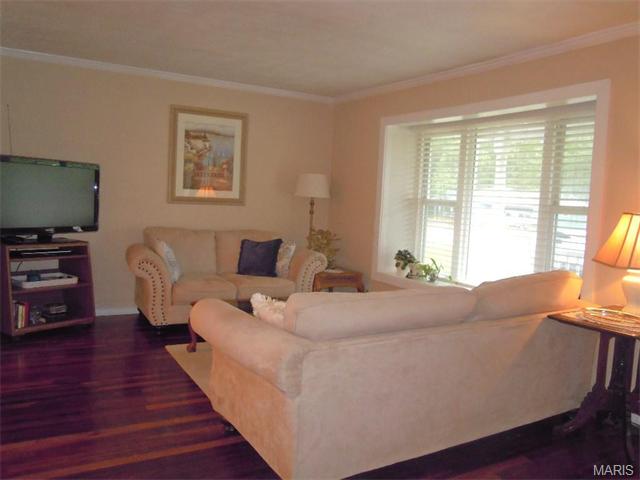 224 Highview Dr, Ballwin, MO 63011 photo 2