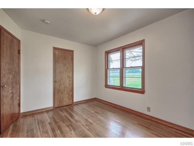 2406 Eatherton Rd, Grover, MO 63040 photo 5