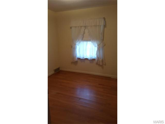 436 Radford, Ballwin, MO 63021 photo 8