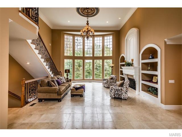 921 Stonecastle Dr, O'fallon, MO 63366 photo 16