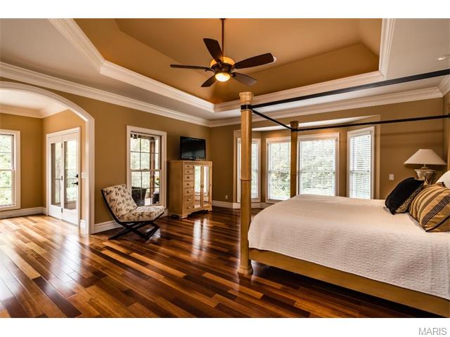 921 Stonecastle Dr, O'fallon, MO 63366 photo 22