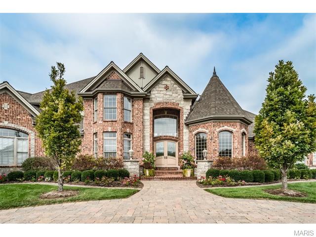 921 Stonecastle Dr, O'fallon, MO 63366 photo 4