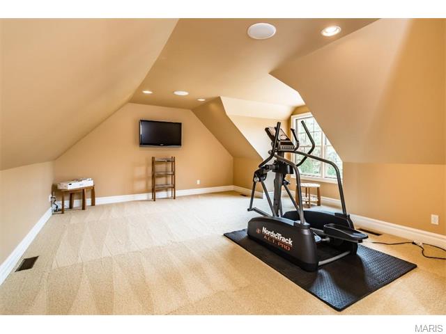 921 Stonecastle Dr, O'fallon, MO 63366 photo 43