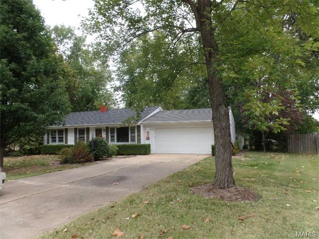 222 Newton, Ballwin, MO 63021 photo 2