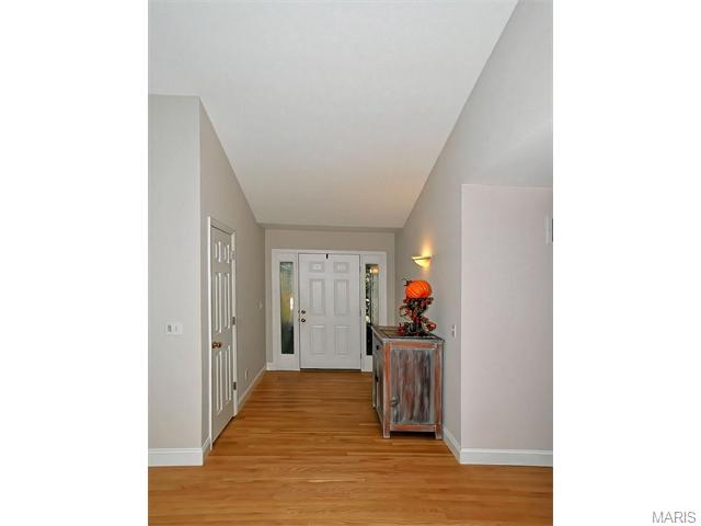 740 Hilltop Woods, Eureka, MO 63025 photo 17