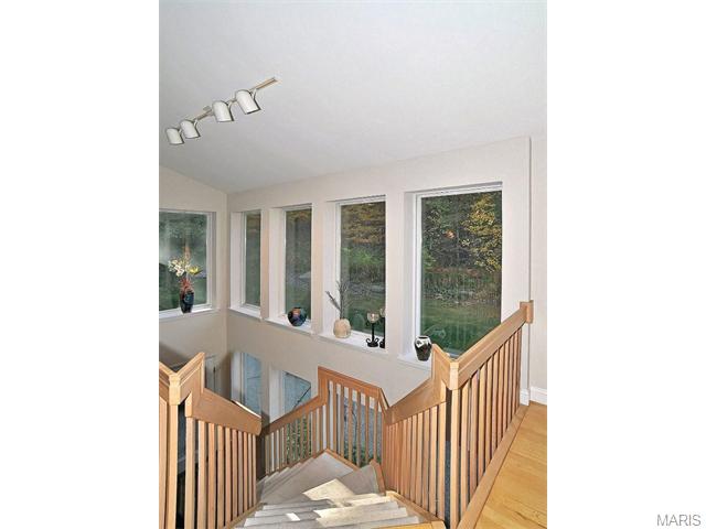 740 Hilltop Woods, Eureka, MO 63025 photo 23
