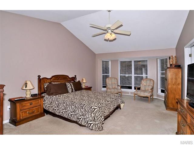 740 Hilltop Woods, Eureka, MO 63025 photo 8