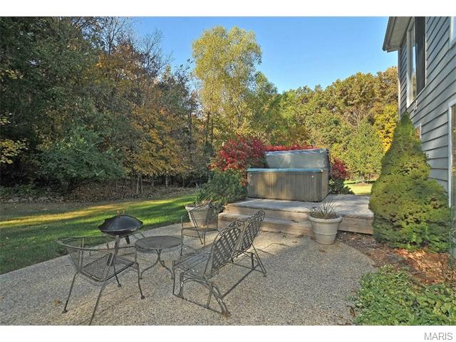 740 Hilltop Woods, Eureka, MO 63025 photo 28